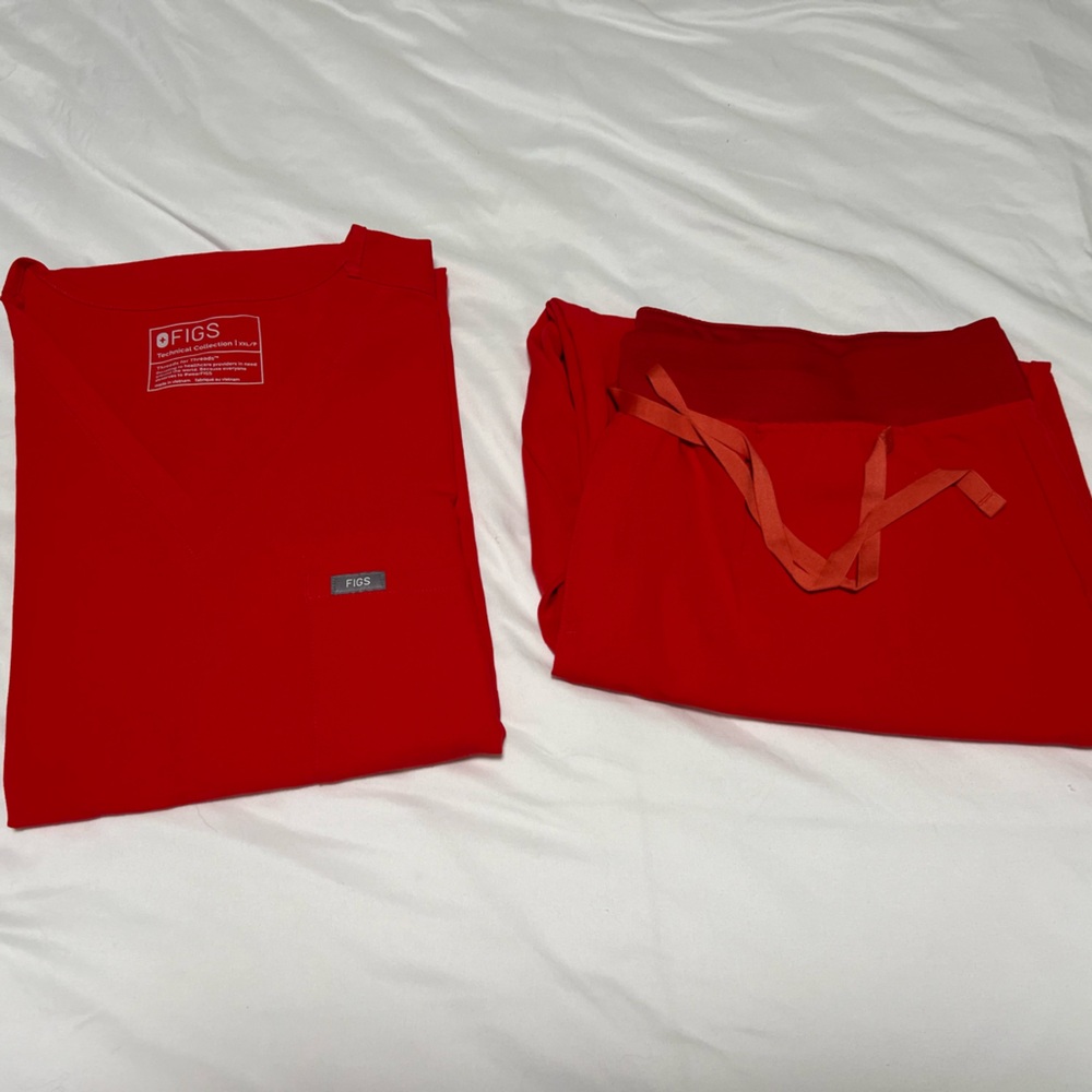 FIGS Scrub Set in Neon Red - Top XXL/P, Pants XXL/P